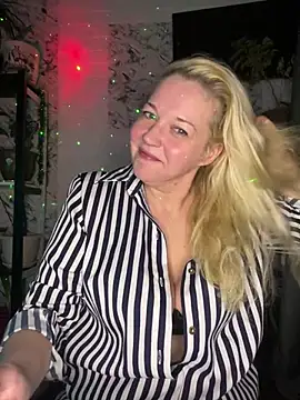 JenniferCarmen online show from January 2026 07:08:02 PM