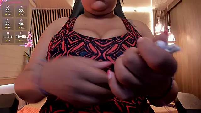 Lyra Black  online show from January 2026 02:00:01 PM