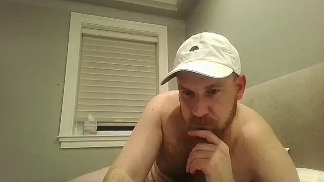 Snapshot of BeefyNcloudy chatting on December 2025 02:19:02 AM BeefyNcloudy online show from December 2025 02:19:02 AM