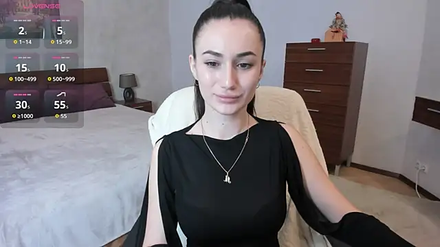 Snapshot of MiraaLes chatting on February 2026 02:13:02 PM MiraaLes online show from February 2026 02:13:02 PM