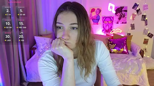 Snapshot of CarolainGilbert chatting on February 2026 05:27:02 AM CarolainGilbert online show from February 2026 05:27:02 AM