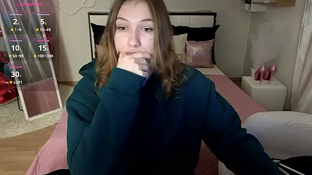 Snapshot of CarolainGilbert chatting on February 2026 05:17:02 AM CarolainGilbert online show from February 2026 05:17:02 AM