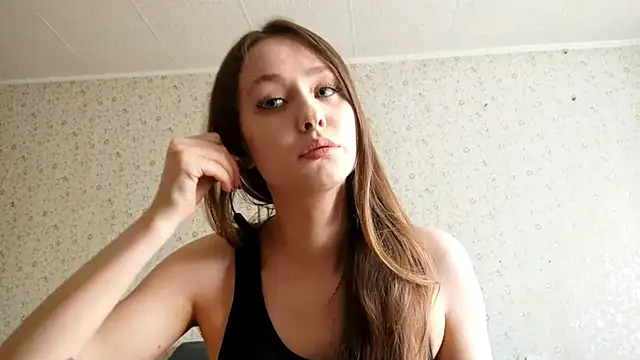 FrancesSrygley online show from June 2026 06:31:01 AM