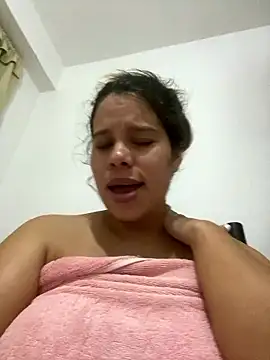 Snapshot of AngelaBlondee chatting on January 2026 11:53:02 PM AngelaBlondee online show from January 2026 11:53:02 PM