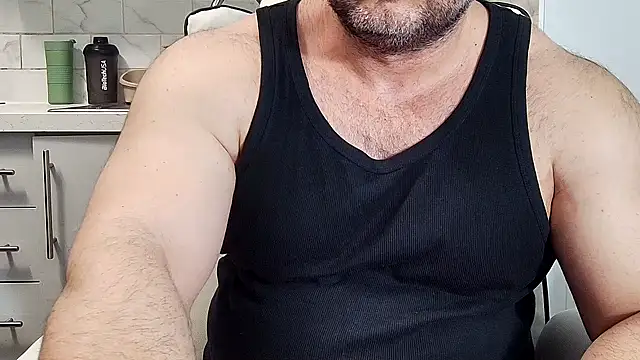 Snapshot of WildJohn_XX chatting on February 2026 08:35:01 PM WildJohn XX online show from February 2026 08:35:01 PM
