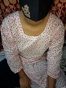 mira queen1 online show from December 2025 04:14:01 PM