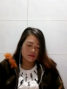 yana-zz online show from December 2025 07:53:02 PM