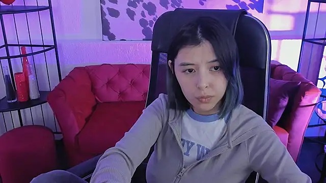 SirenMystiq online show from April 2026 09:39:33 PM