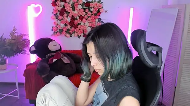 SirenMystiq online show from May 2026 07:10:02 PM