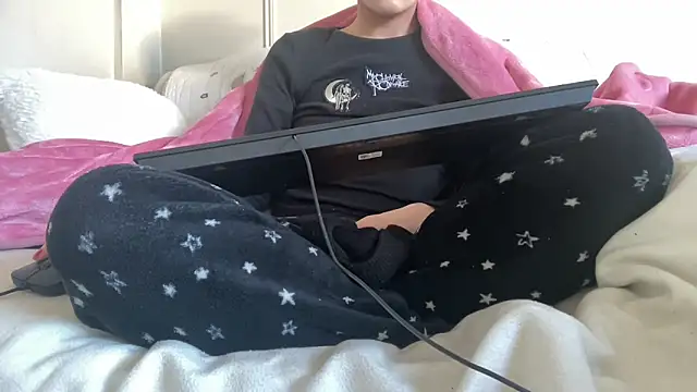 ijustturned18today online show from February 2026 09:39:01 AM