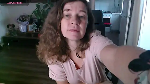 Snapshot of SofiaBoone chatting on January 2026 08:06:02 AM SofiaBoone online show from January 2026 08:06:02 AM