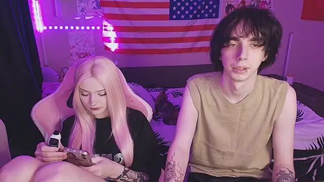 Snapshot of midnight_memories chatting on February 2026 06:05:01 PM midnight memories online show from February 2026 06:05:01 PM