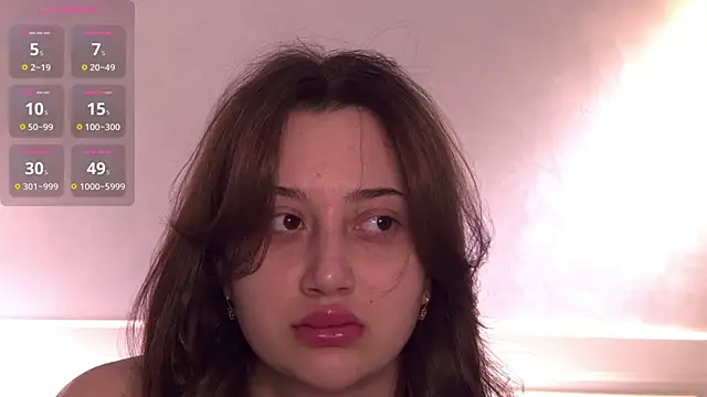 LucieBliss online show from April 2026 08:40:01 PM