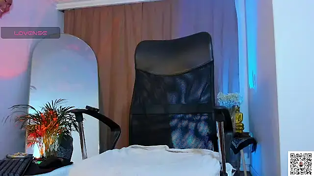  YOURHERO online show from April 2026 11:05:01 PM