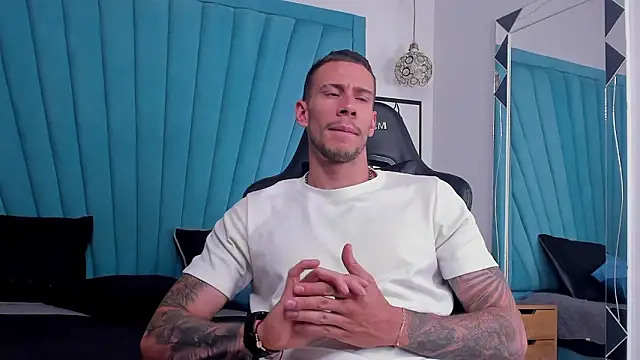 J king   online show from February 2026 01:45:02 PM