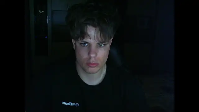 GymGuy0505 online show from April 2026 10:05:01 PM