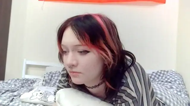 Shine Luna online show from February 2026 05:07:02 PM