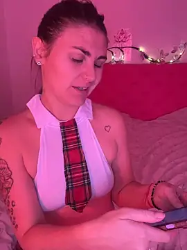 Snapshot of rubia_culonaa chatting on May 2026 05:43:01 PM rubia culonaa online show from May 2026 05:43:01 PM
