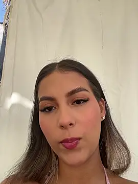 Valeria-escobar online show from February 2026 01:44:01 PM