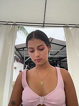 Valeria-escobar online show from March 2026 01:50:02 PM