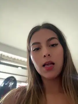 Snapshot of Valeria-escobar chatting on August 2026 11:35:01 AM Valeria-escobar online show from August 2026 11:35:01 AM