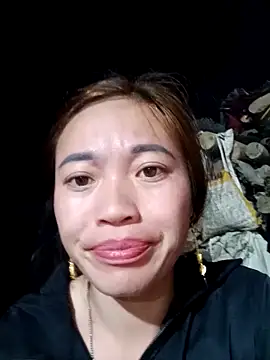 little-effy online show from February 2026 01:07:02 PM