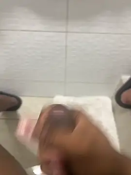 Snapshot of Comeonmyhouse22cm chatting on February 2026 07:08:01 PM Comeonmyhouse22cm online show from February 2026 07:08:01 PM