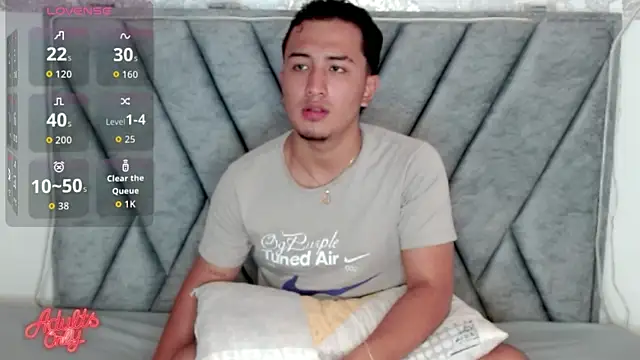 kyro estrada online show from April 2026 11:49:01 PM