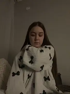 Yaseniya  online show from February 2026 02:48:01 AM