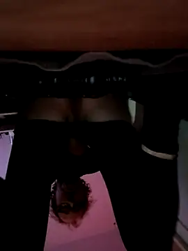 Olivassl22 online show from March 2026 10:38:02 PM