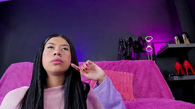 Snapshot of AquaRivers chatting on December 2025 12:01:01 PM AquaRivers online show from December 2025 12:01:01 PM