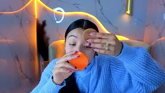 Snapshot of Sofi_Adams_Tx chatting on January 2026 01:15:02 PM Sofi Adams Tx online show from January 2026 01:15:02 PM