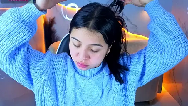 Snapshot of Sofi_Adams_Tx chatting on January 2026 01:02:02 PM Sofi Adams Tx online show from January 2026 01:02:02 PM