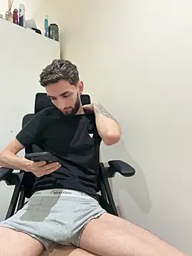 Juliann69Ramiro online show from February 2026 09:25:02 PM