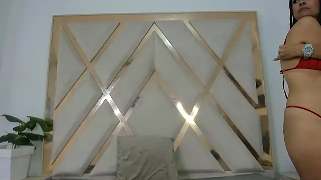 Snapshot of Selenaasm chatting on February 2026 09:13:01 PM Selenaasm online show from February 2026 09:13:01 PM