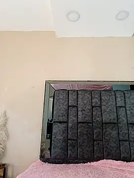 Jasmineloki online show from February 2026 08:29:01 PM