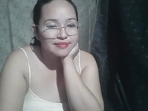 Snapshot of yummy_jyra02167 chatting on December 2025 12:11:02 PM yummy jyra02167 online show from December 2025 12:11:02 PM