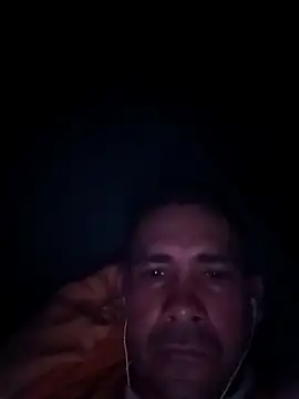 Snapshot of Juven1632 chatting on March 2026 11:41:01 PM Juven1632 online show from March 2026 11:41:01 PM