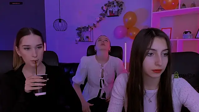 mila firee online show from April 2026 08:12:02 AM