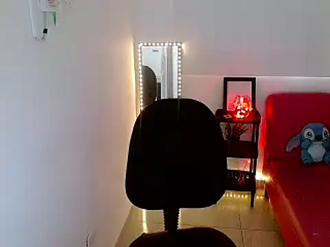 Snapshot of Shawnycarson chatting on May 2026 06:05:02 PM Shawnycarson online show from May 2026 06:05:02 PM