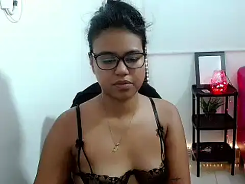 Snapshot of Shawnycarson chatting on May 2026 06:14:01 PM Shawnycarson online show from May 2026 06:14:01 PM