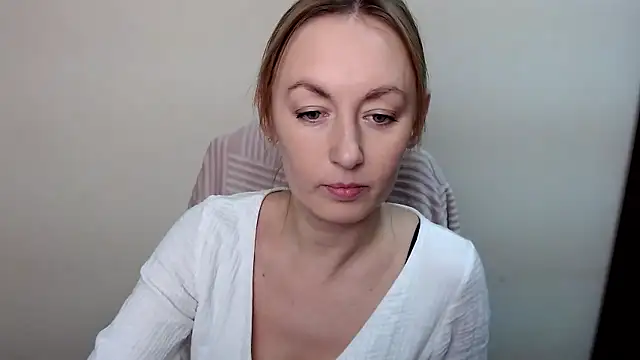 Snapshot of LiaSeass_ chatting on January 2026 11:48:01 AM LiaSeass online show from January 2026 11:48:01 AM