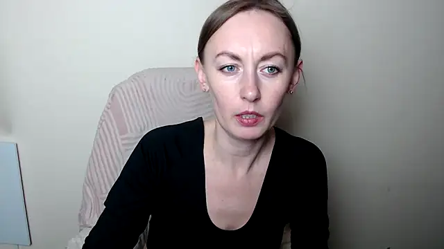 LiaSeass  online show from April 2026 12:06:02 PM