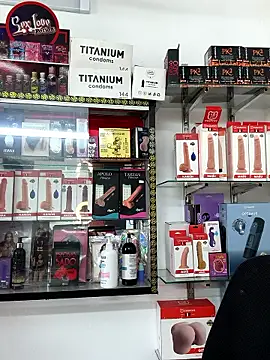 lunaluxury22 online show from March 2026 02:33:01 PM