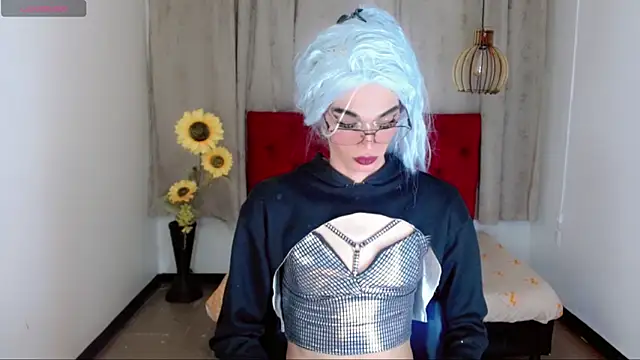 camila vasquez  online show from December 2025 07:20:01 PM