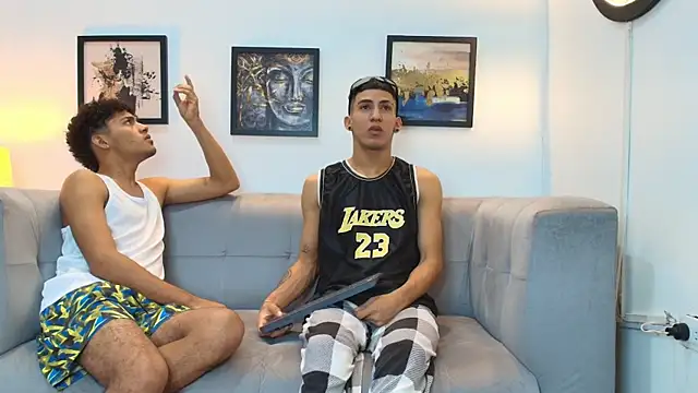 Snapshot of DIAMOND_BLACKS chatting on January 2026 07:33:02 AM DIAMOND BLACKS online show from January 2026 07:33:02 AM