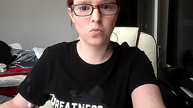 redremmi online show from February 2026 06:40:02 PM