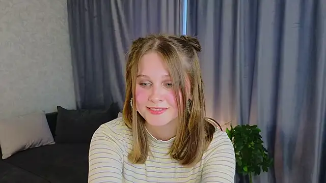 OpalEternis online show from April 2026 12:55:02 PM