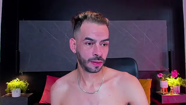 Snapshot of arcangel_harris chatting on March 2026 12:12:01 PM arcangel harris online show from March 2026 12:12:01 PM