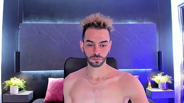 Snapshot of arcangel_harris chatting on March 2026 07:09:01 PM arcangel harris online show from March 2026 07:09:01 PM